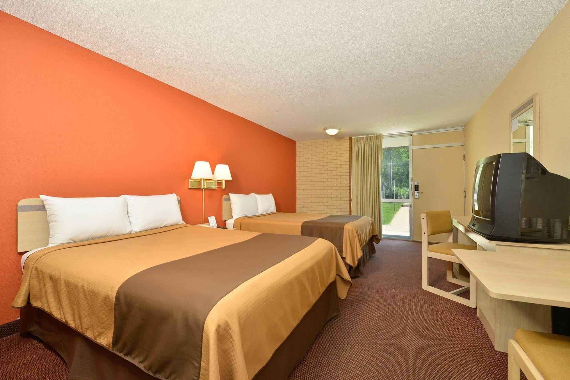 Americas Best Value Inn - Collinsville / St. Louis Exterior foto